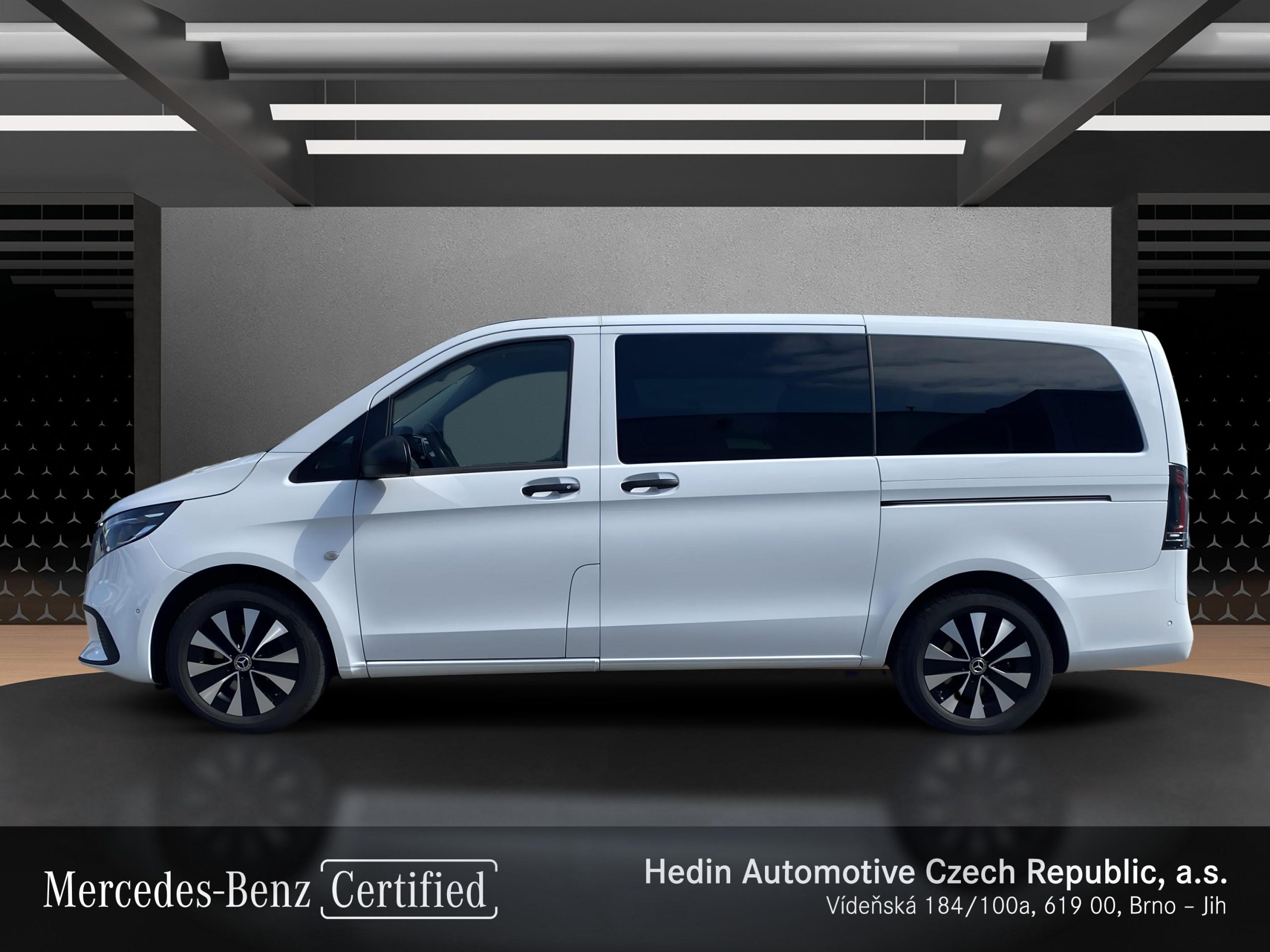 Mercedes-Benz Vito 119 CDI / Tourer Select / L / 4x4 - Obrázek 2