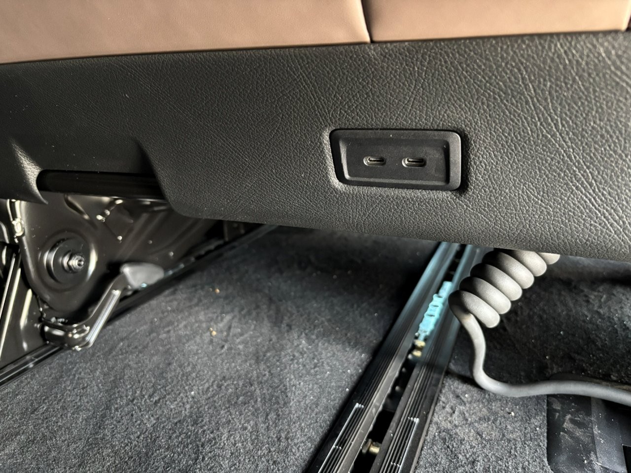 Mercedes-Benz V 300 d / Exclusive / L / 4M - Obrázek 14