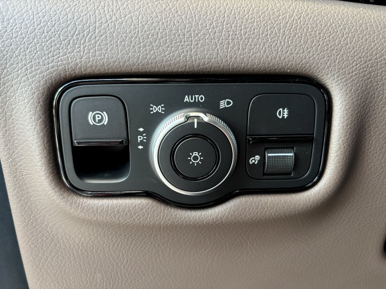 Mercedes-Benz V 300 d / Exclusive / L / 4M - Obrázek 20