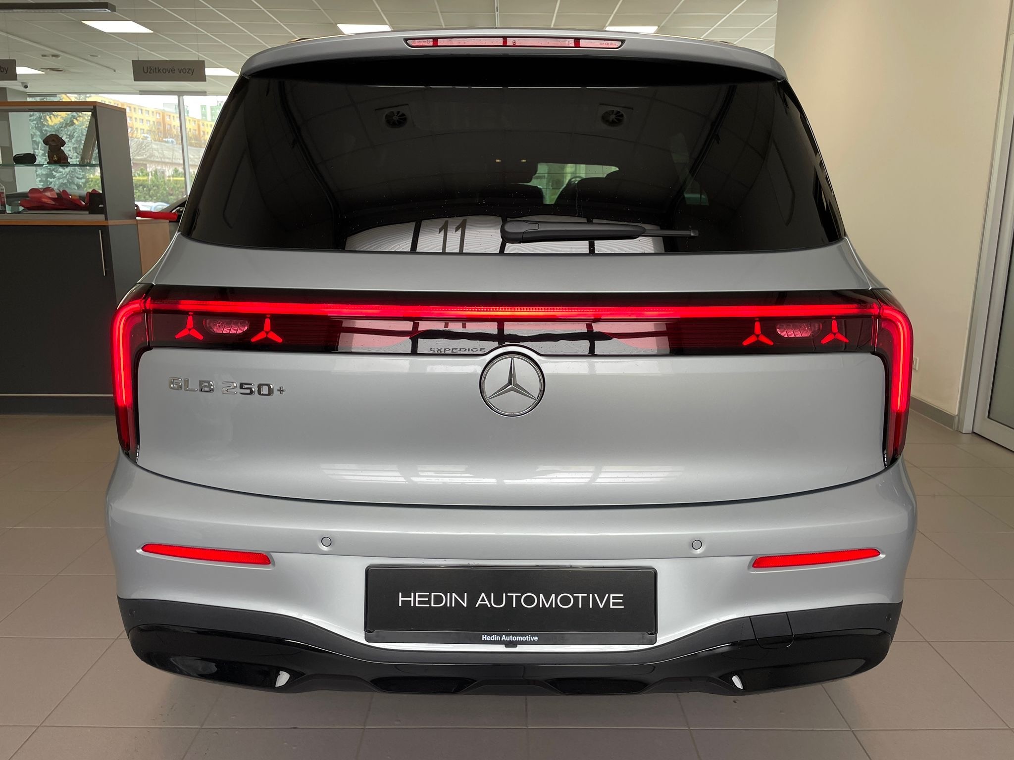 Mercedes-Benz GLB 250+ s technologií EQ - Obrázek 4