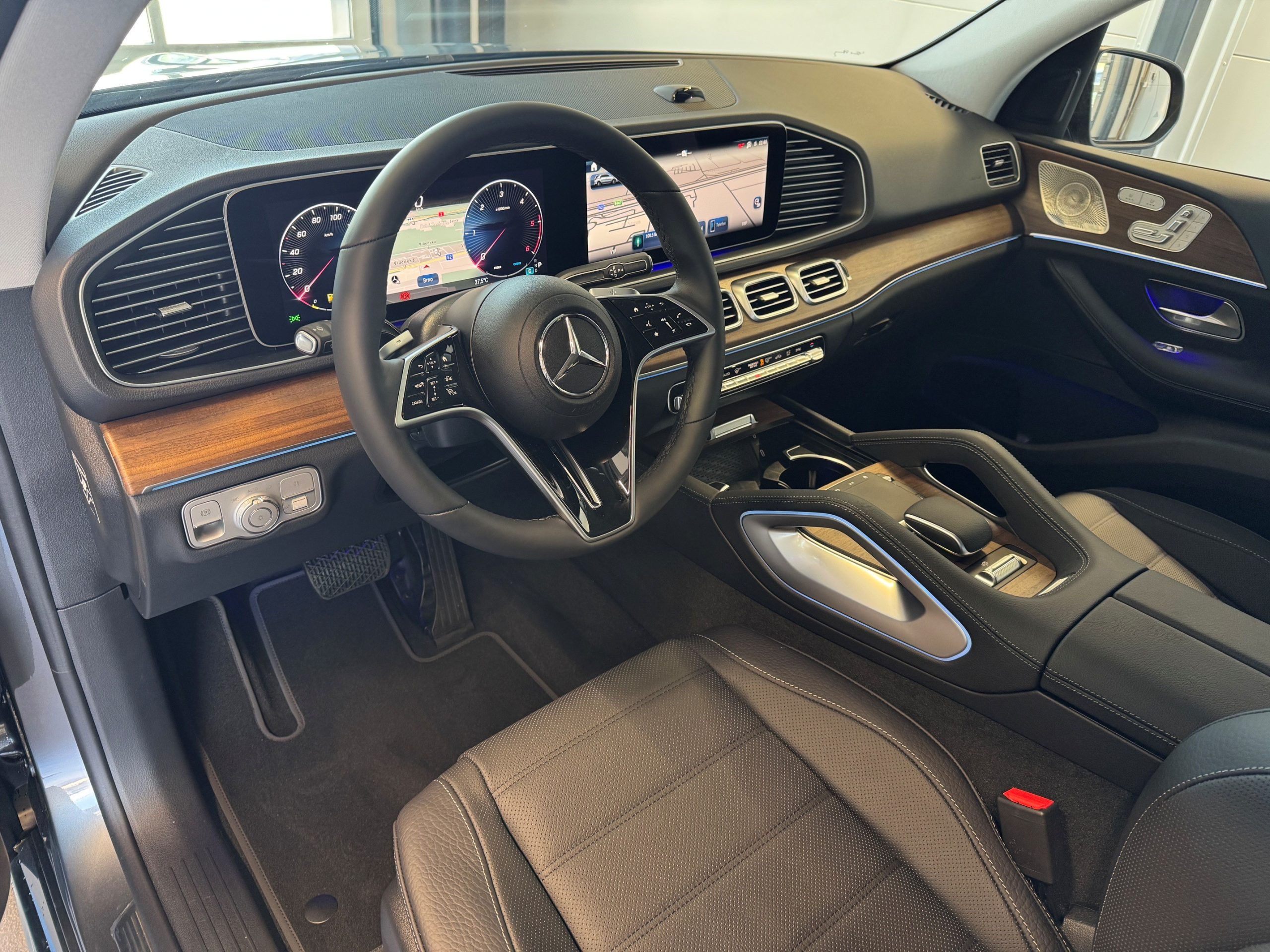 Mercedes-Benz GLE 300 d 4MATIC - Obrázek 2
