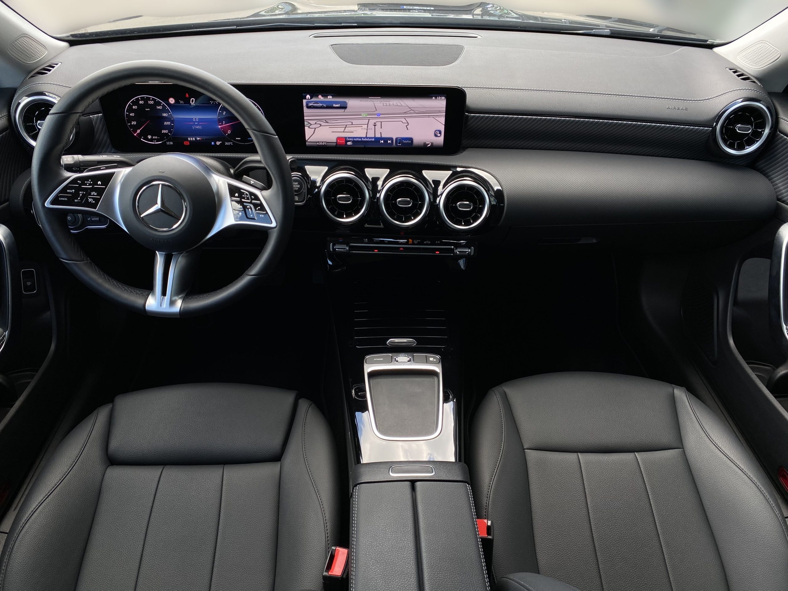 Mercedes-Benz CLA 200 - Obrázek 12