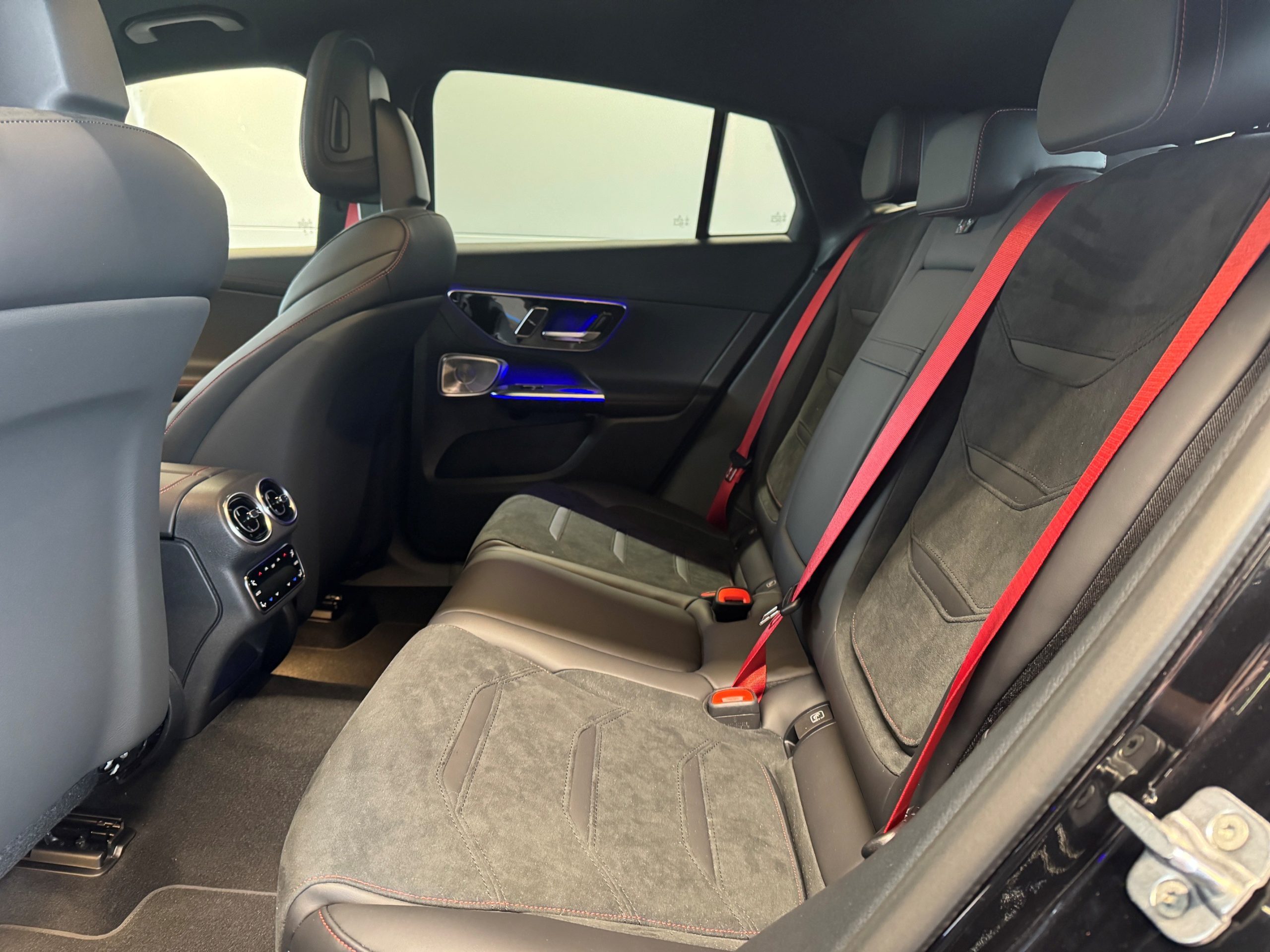 Mercedes-Benz Mercedes-AMG GLC 53 4MATIC+ kupé - Obrázek 8