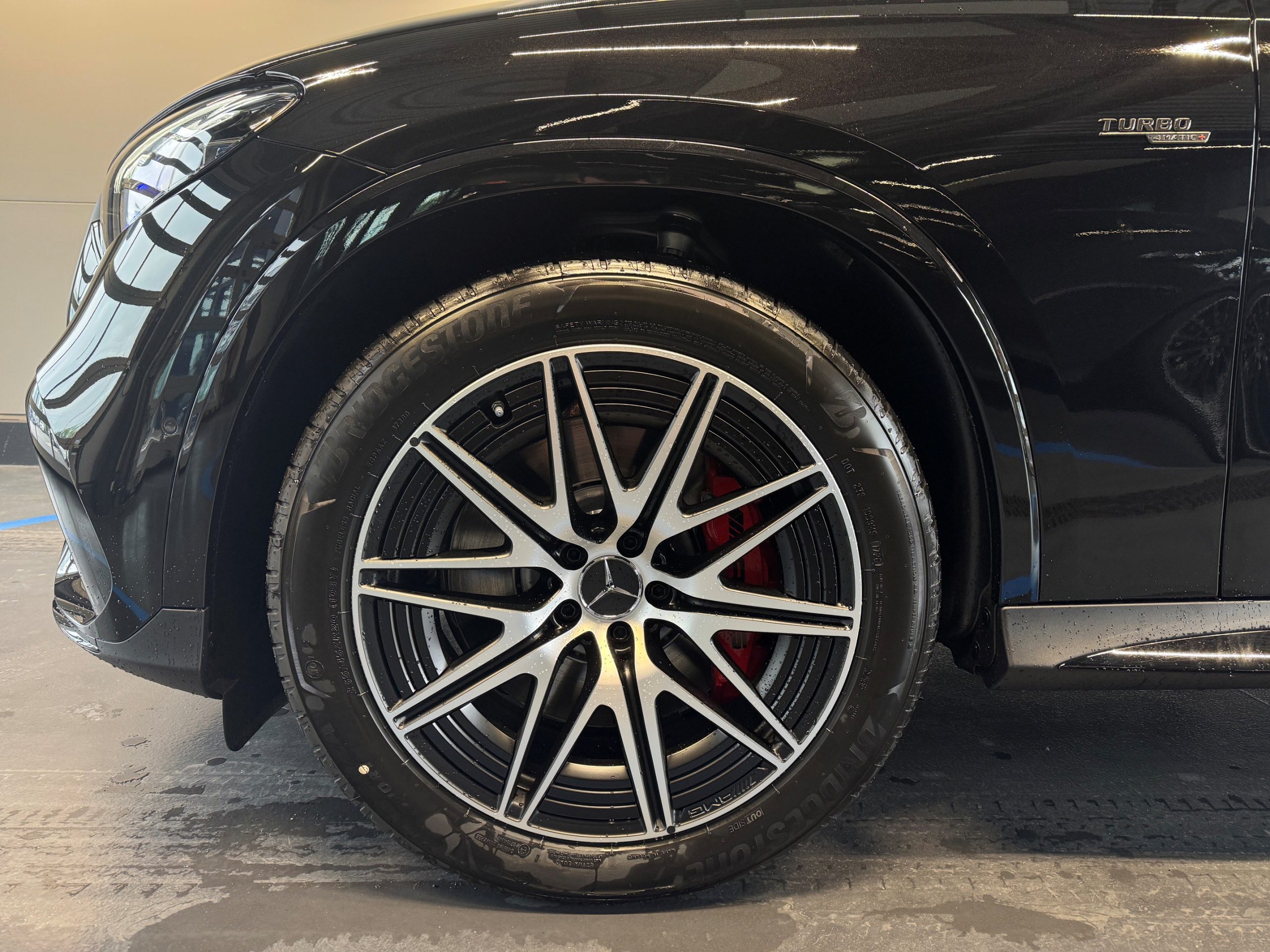 Mercedes-Benz Mercedes-AMG GLC 53 4MATIC+ kupé - Obrázek 9