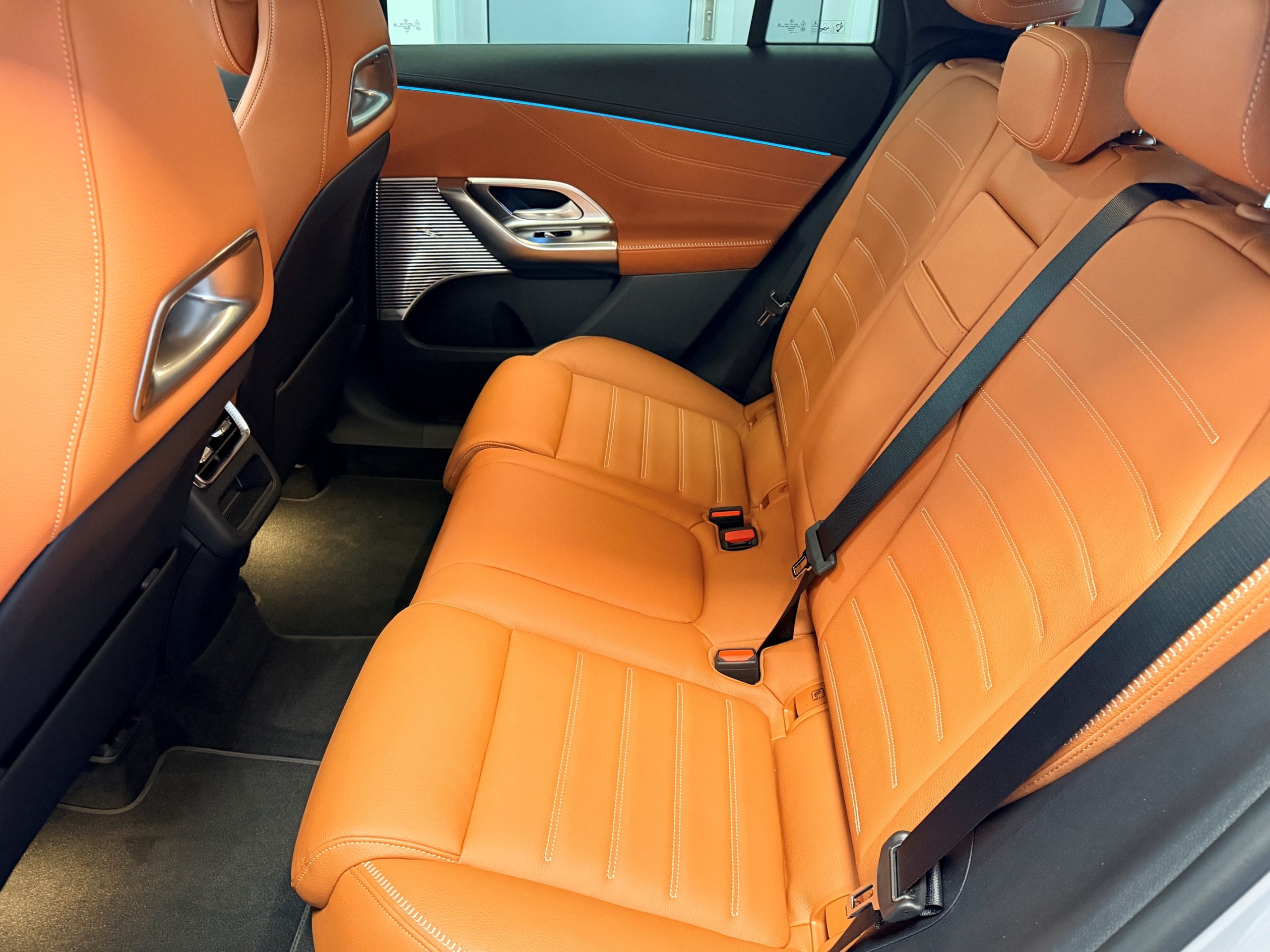 Mercedes-Benz GLC 400 4MATIC s technologií EQ - Obrázek 3