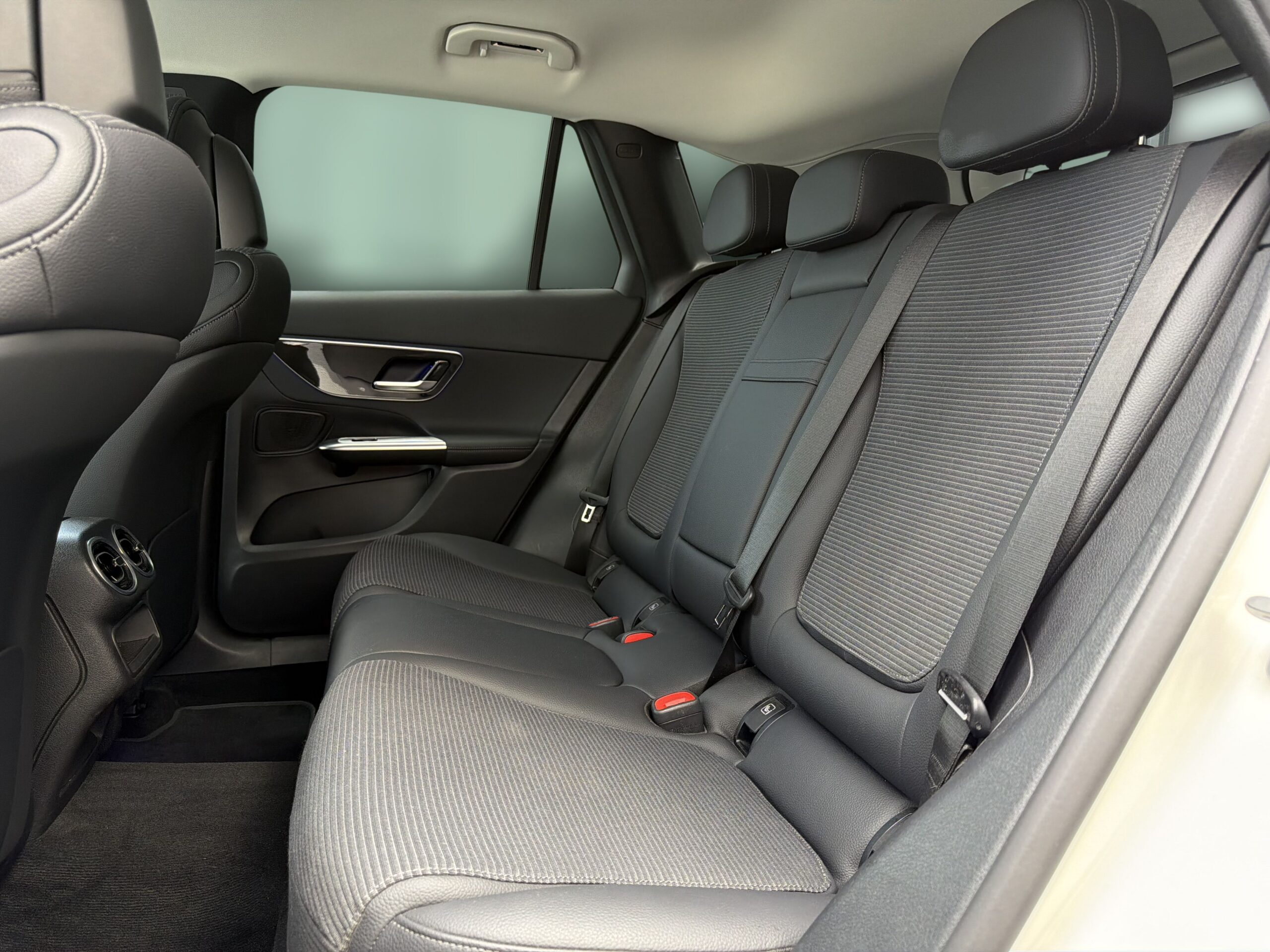 Mercedes-Benz GLC 220 d 4M - Obrázek 11