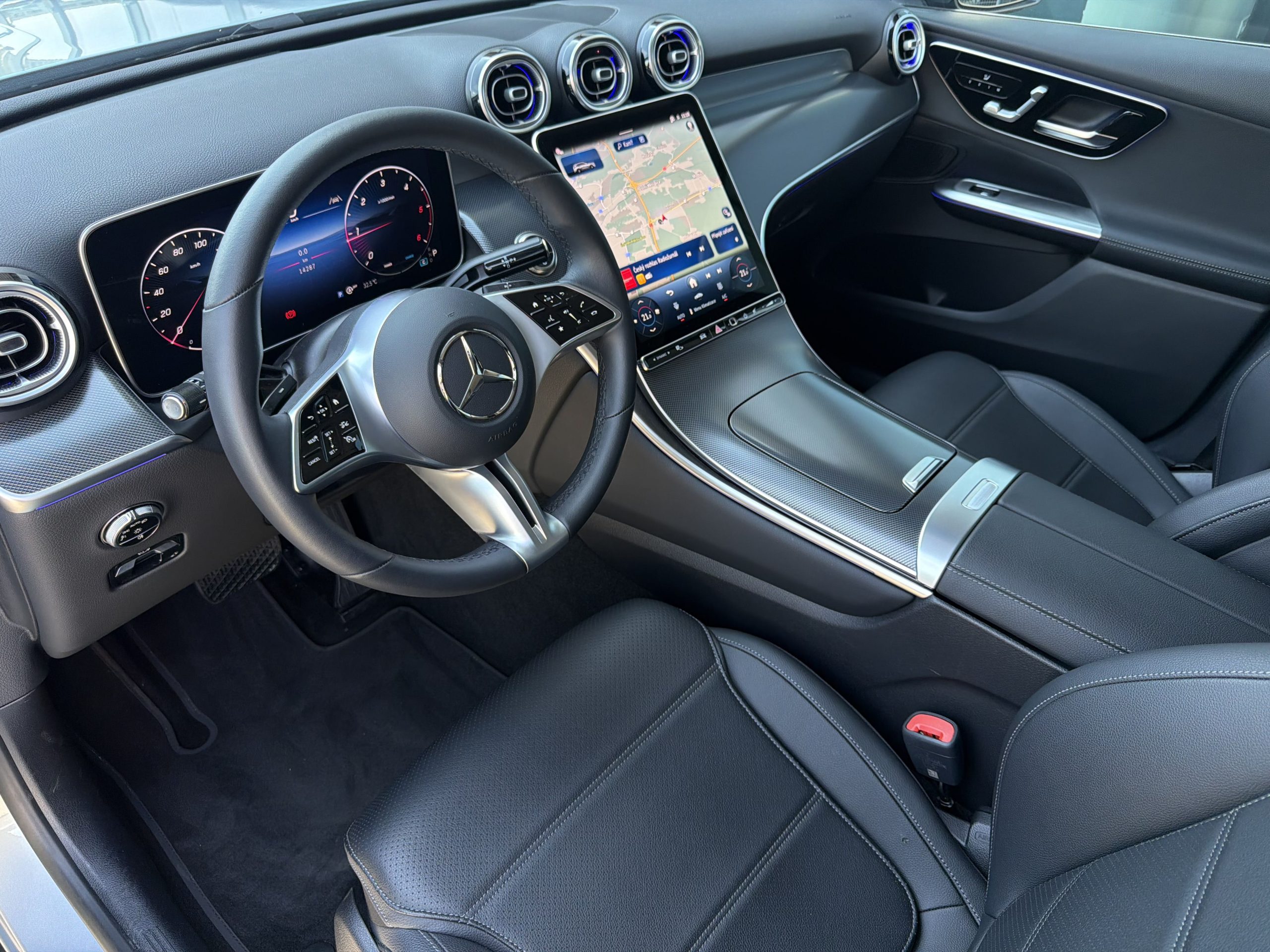 Mercedes-Benz GLC 220 d 4M - Obrázek 9
