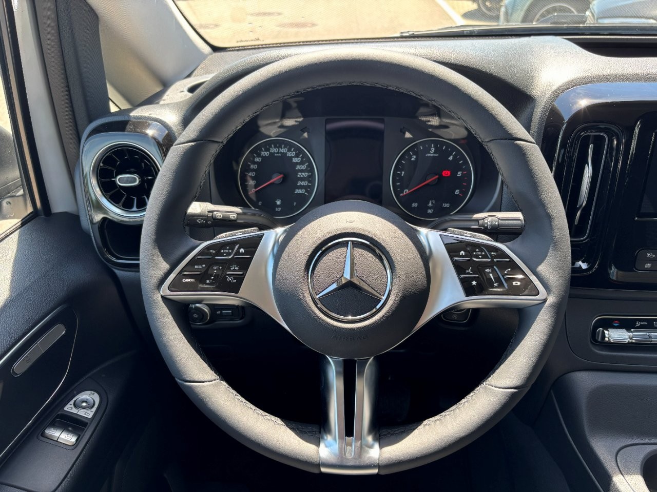 Mercedes-Benz Vito 119 CDI / Tourer Select / L / 4x4 - Obrázek 15