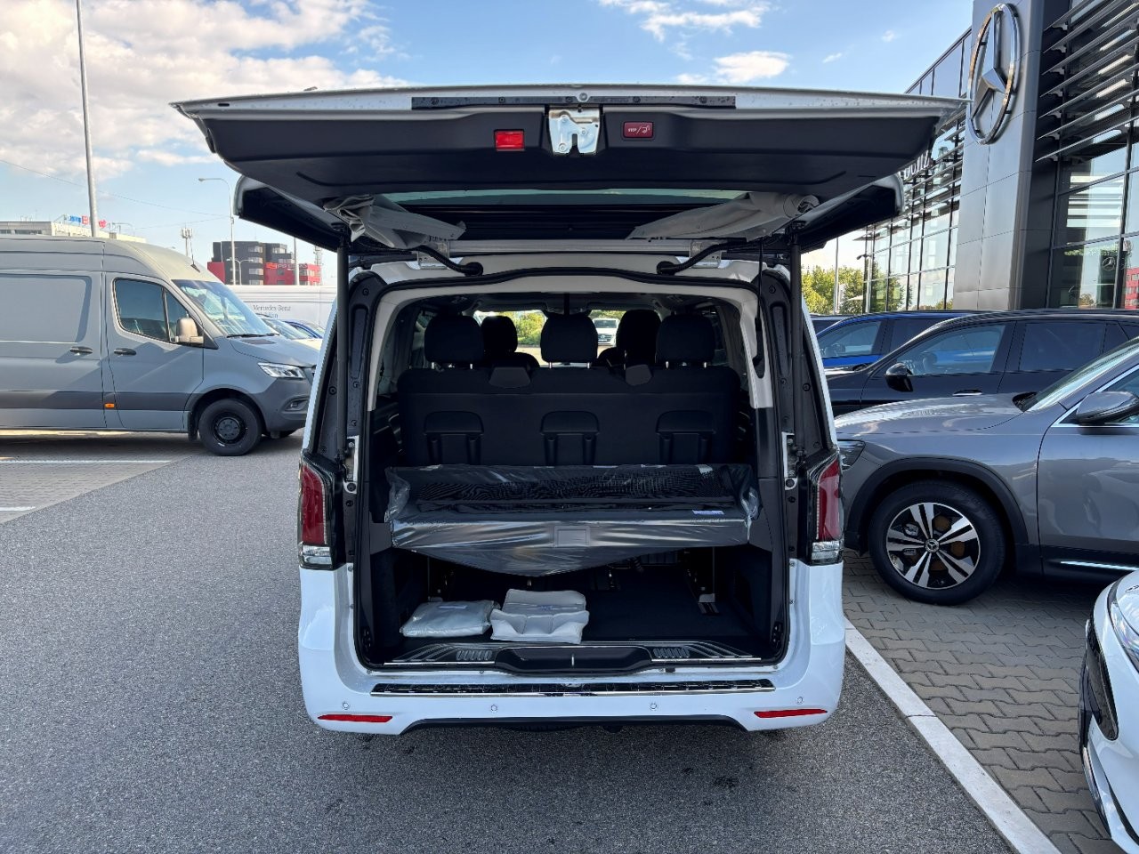 Mercedes-Benz Marco Polo Horizon 300 d / 4M - Obrázek 8