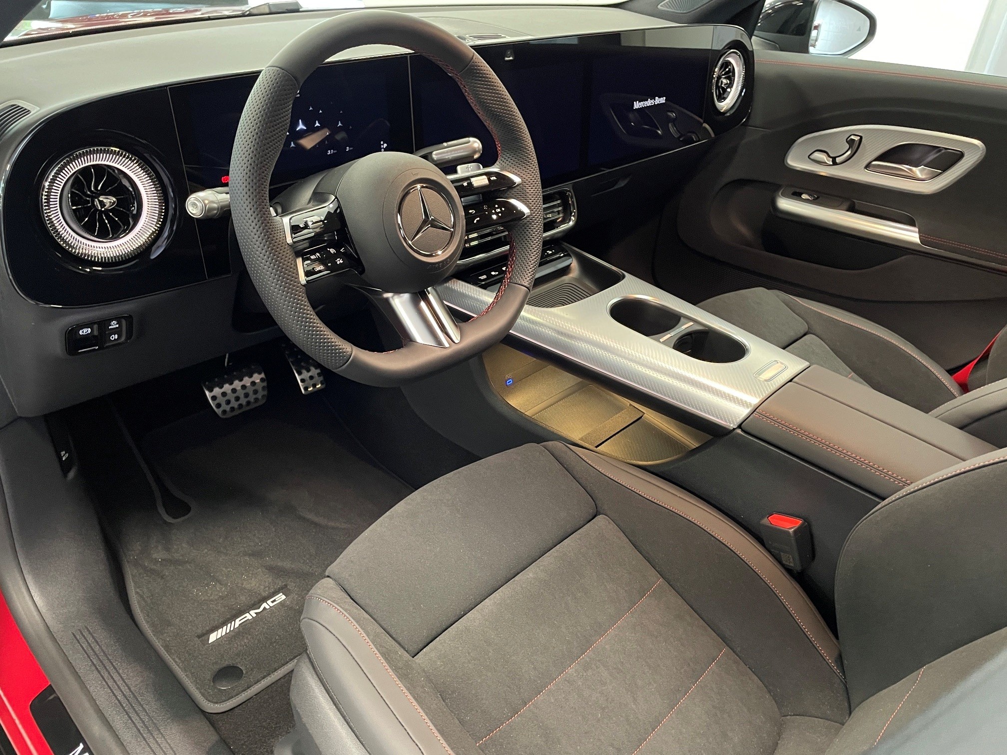 Mercedes-Benz CLA 250+ Shooting Brake s technologií EQ - Obrázek 2