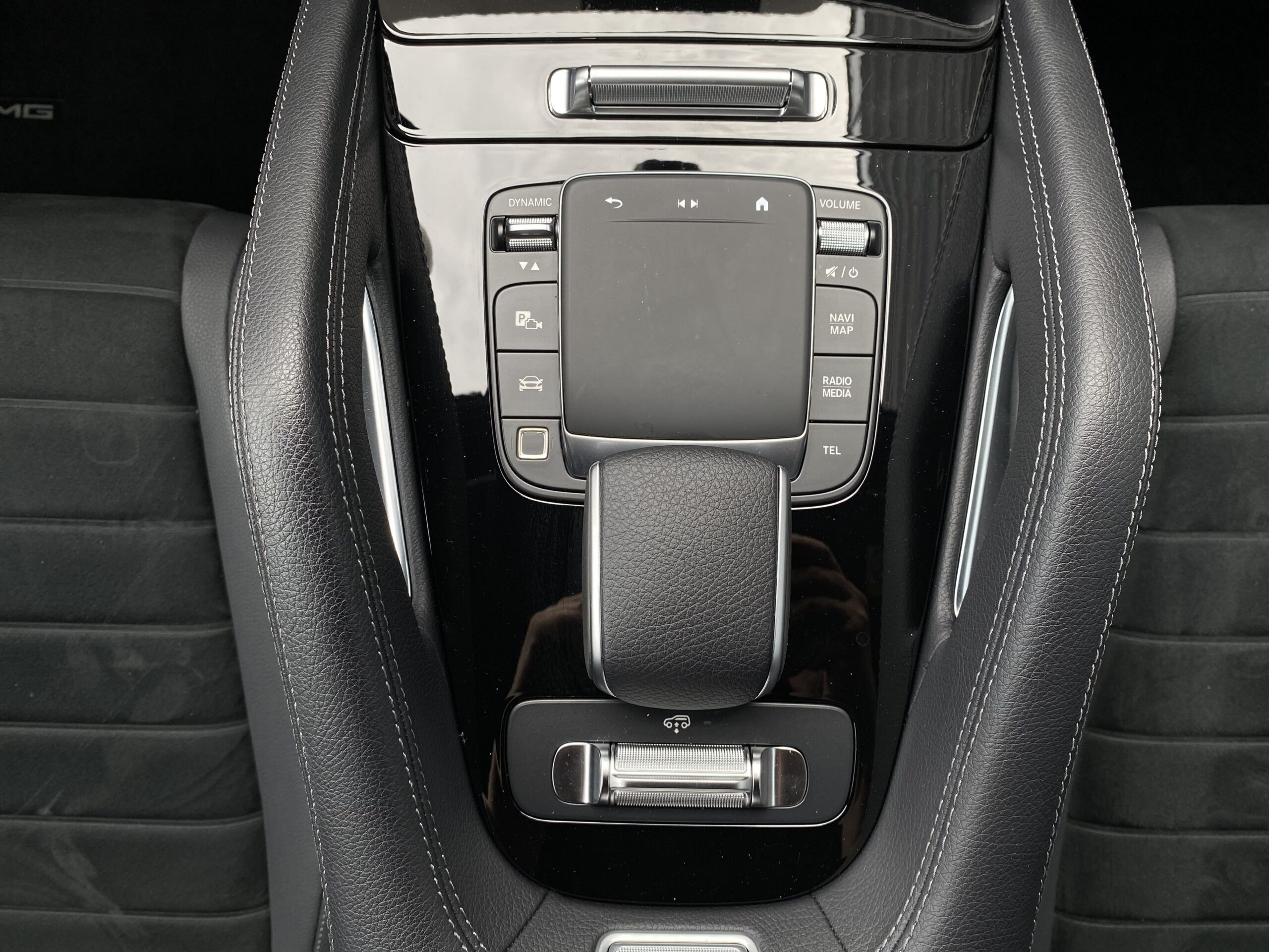 Mercedes-Benz GLE 300 d 4MATIC - Obrázek 15
