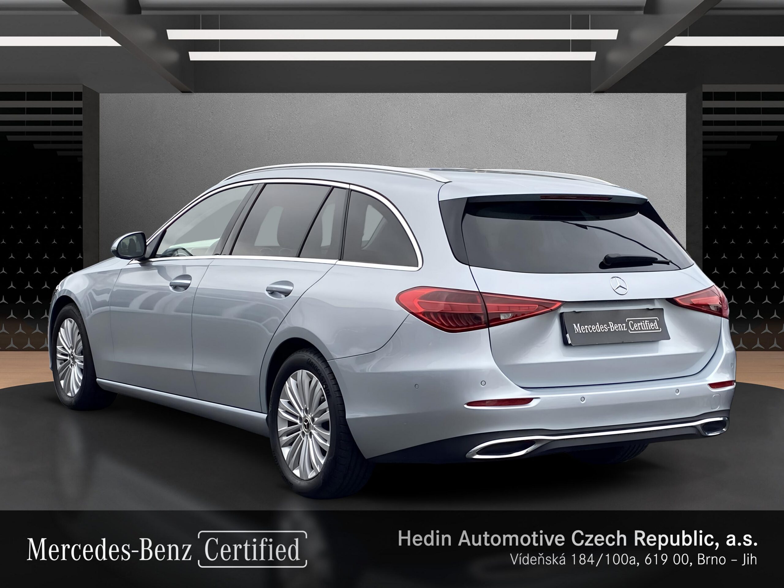 Mercedes-Benz C 220 d 4MATIC kombi - Obrázek 3