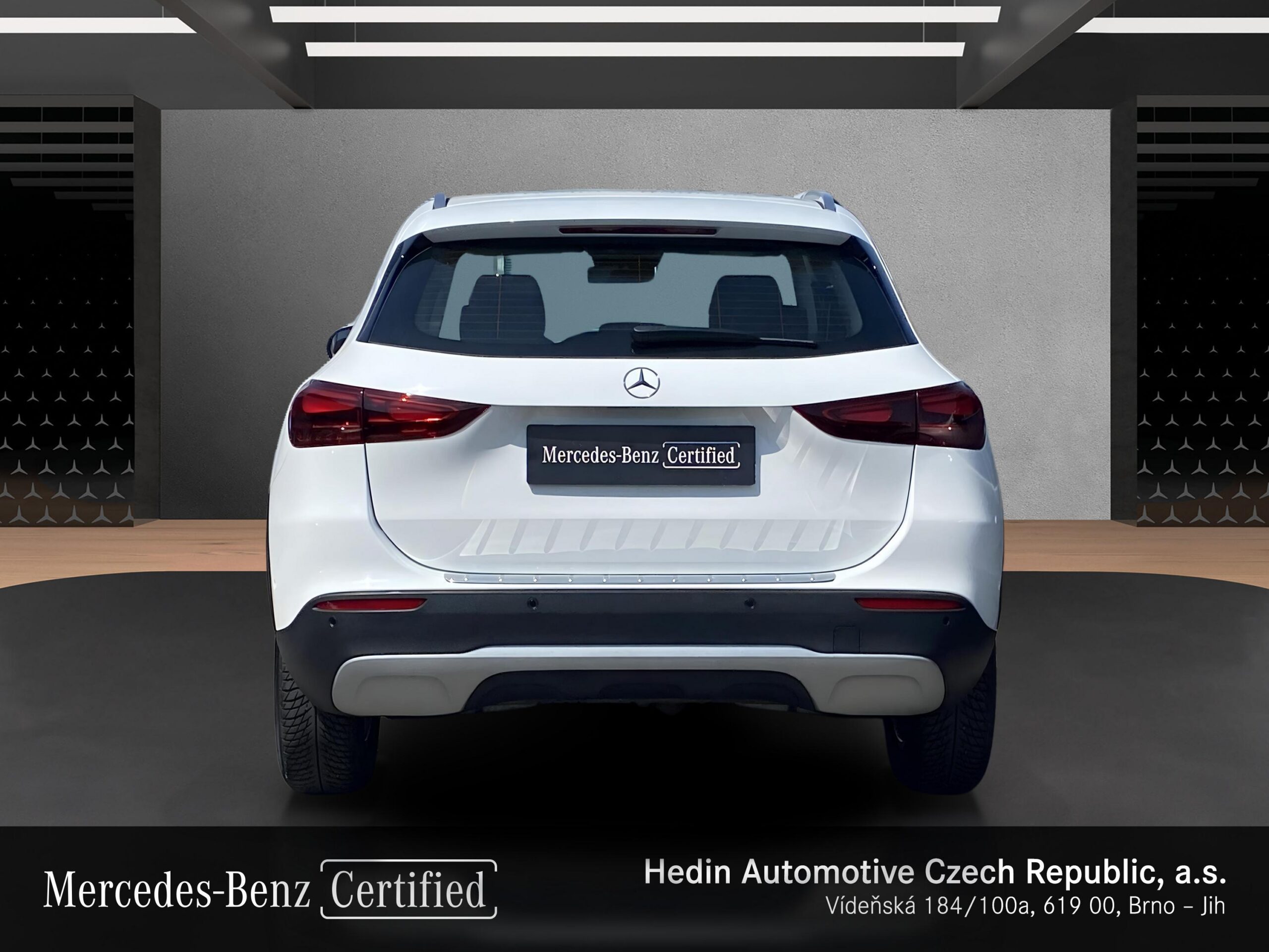 Mercedes-Benz GLA 220 4MATIC - Obrázek 4
