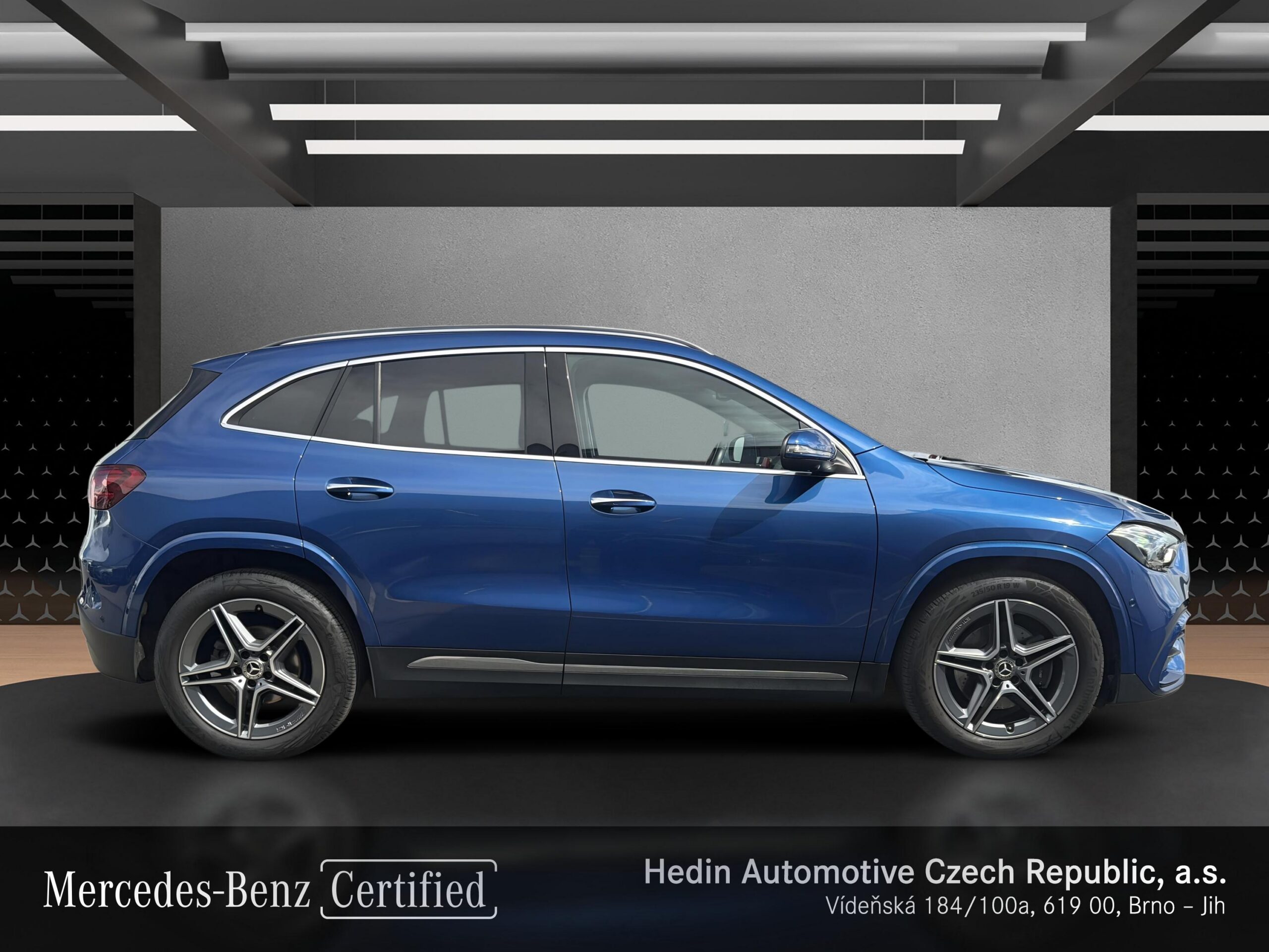 Mercedes-Benz GLA 200 d 4M - Obrázek 6