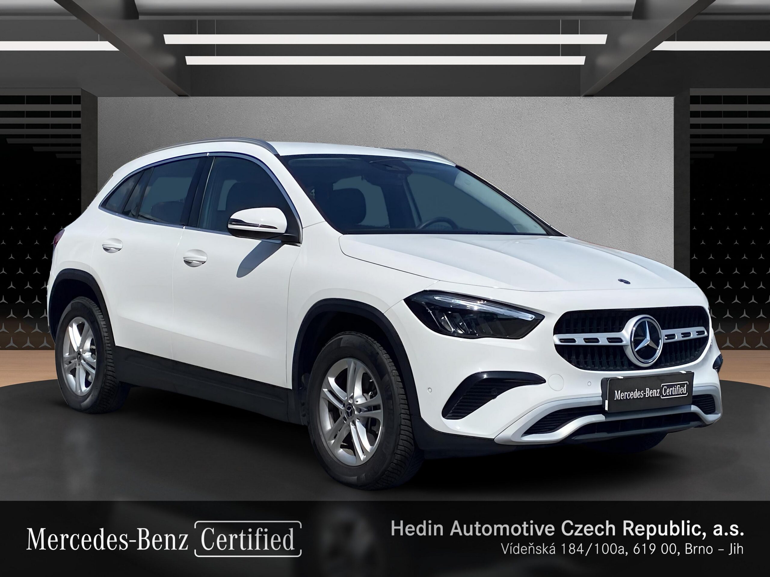 Mercedes-Benz GLA 220 4MATIC - Obrázek 7