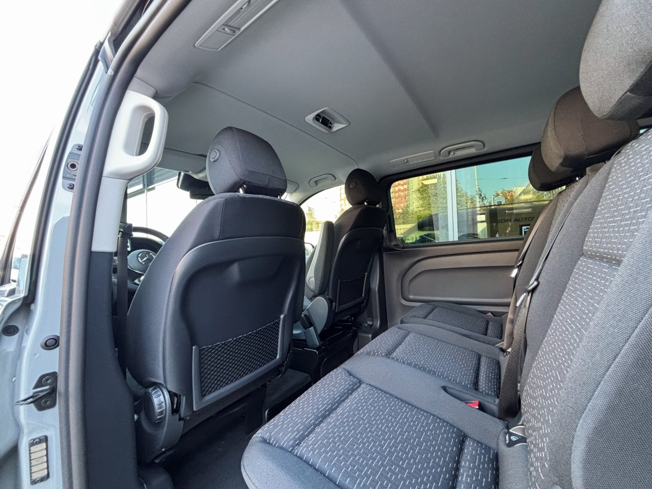 Mercedes-Benz Vito 124 CDI / Tourer Select / L - Obrázek 14