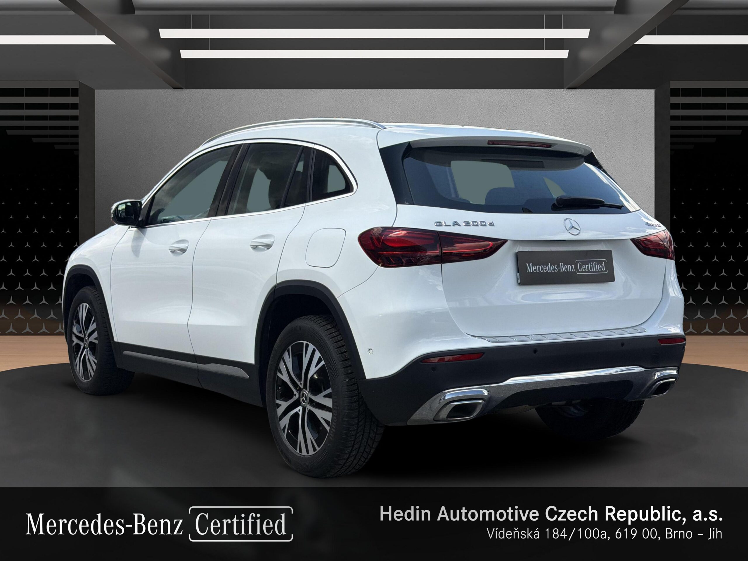 Mercedes-Benz GLA 200 d 4M - Obrázek 3