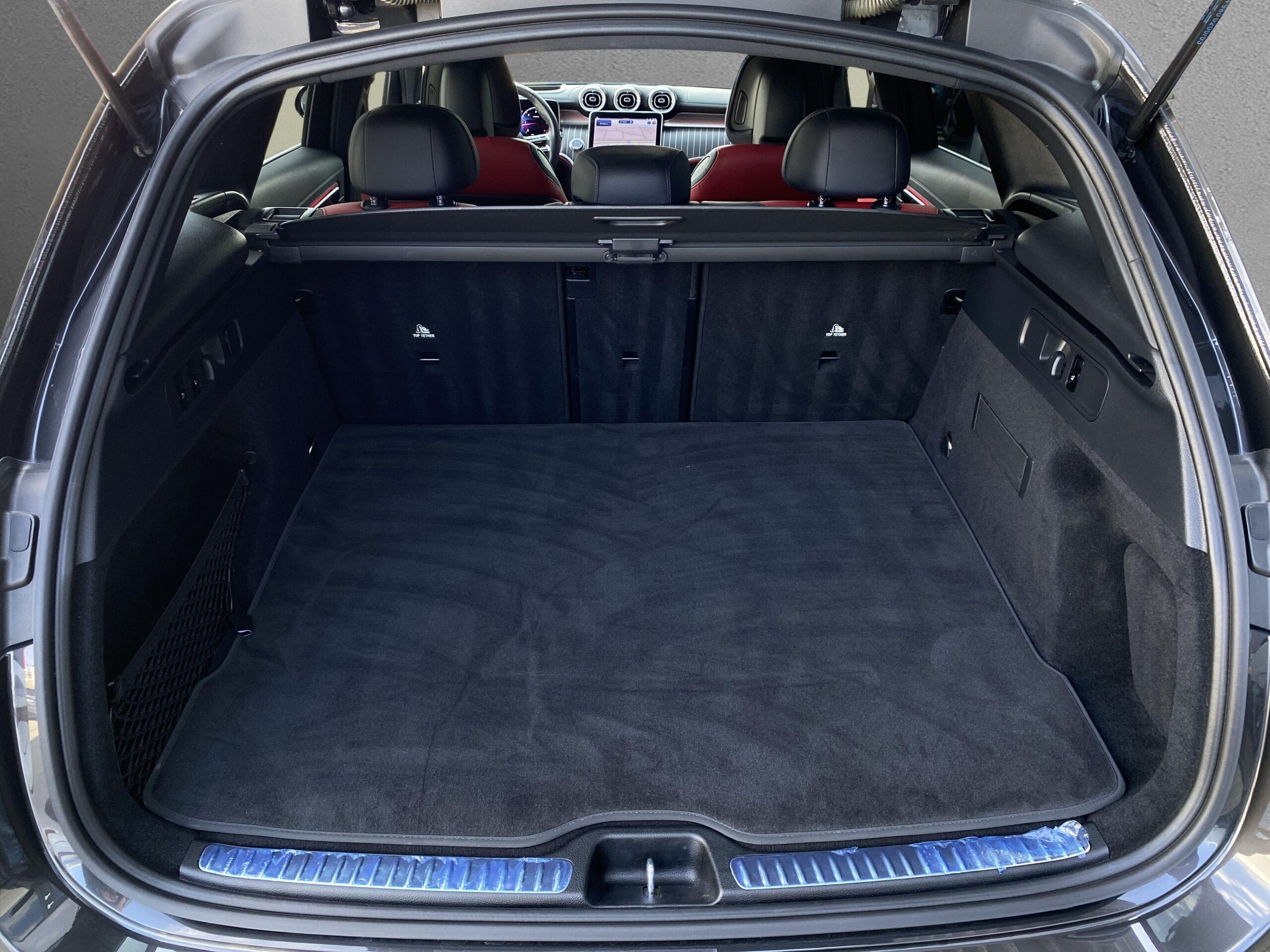 Mercedes-Benz GLC 300 d 4M AMG - Obrázek 27