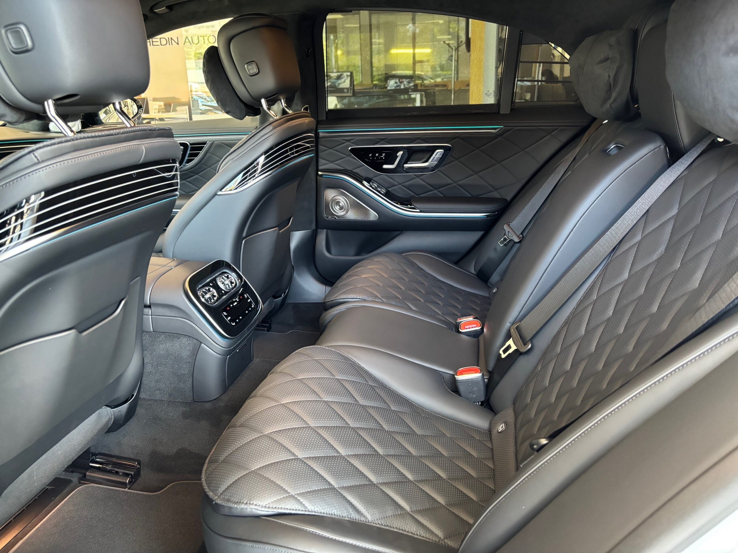 Mercedes-Benz S 450 d 4MATIC - Obrázek 3