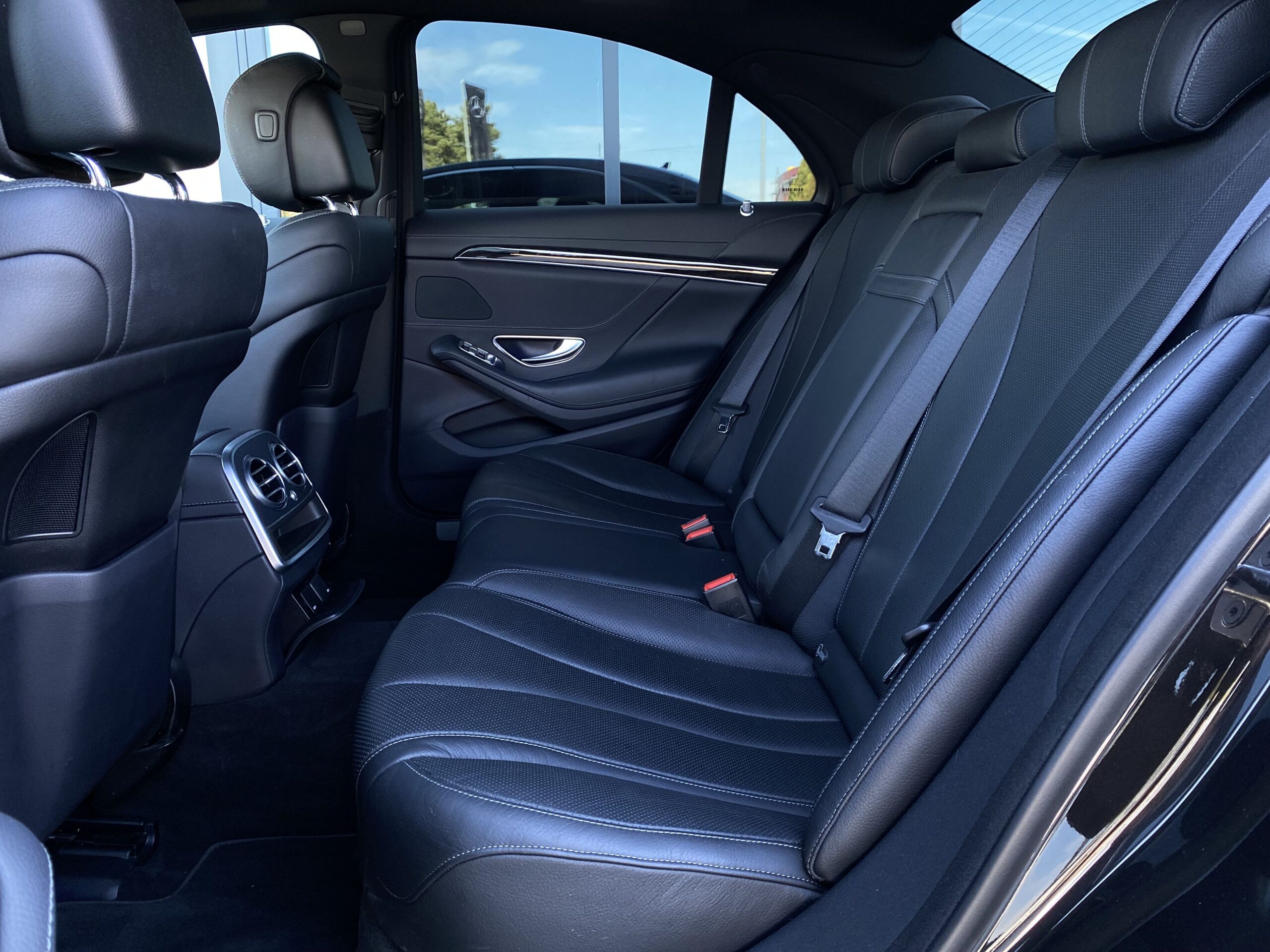 Mercedes-Benz S 350 d 4M - Obrázek 11