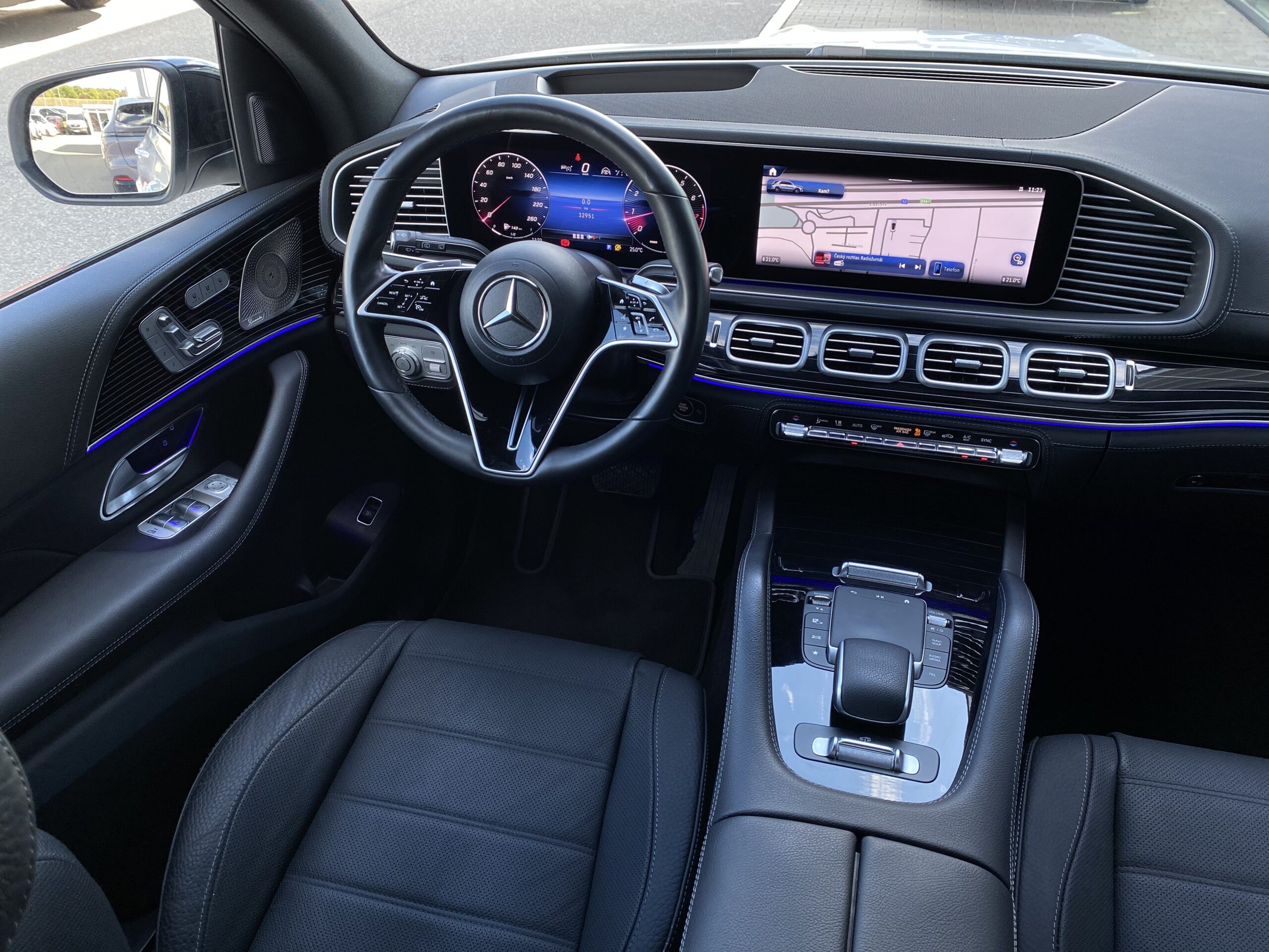 Mercedes-Benz GLE 450 4MATIC - Obrázek 13