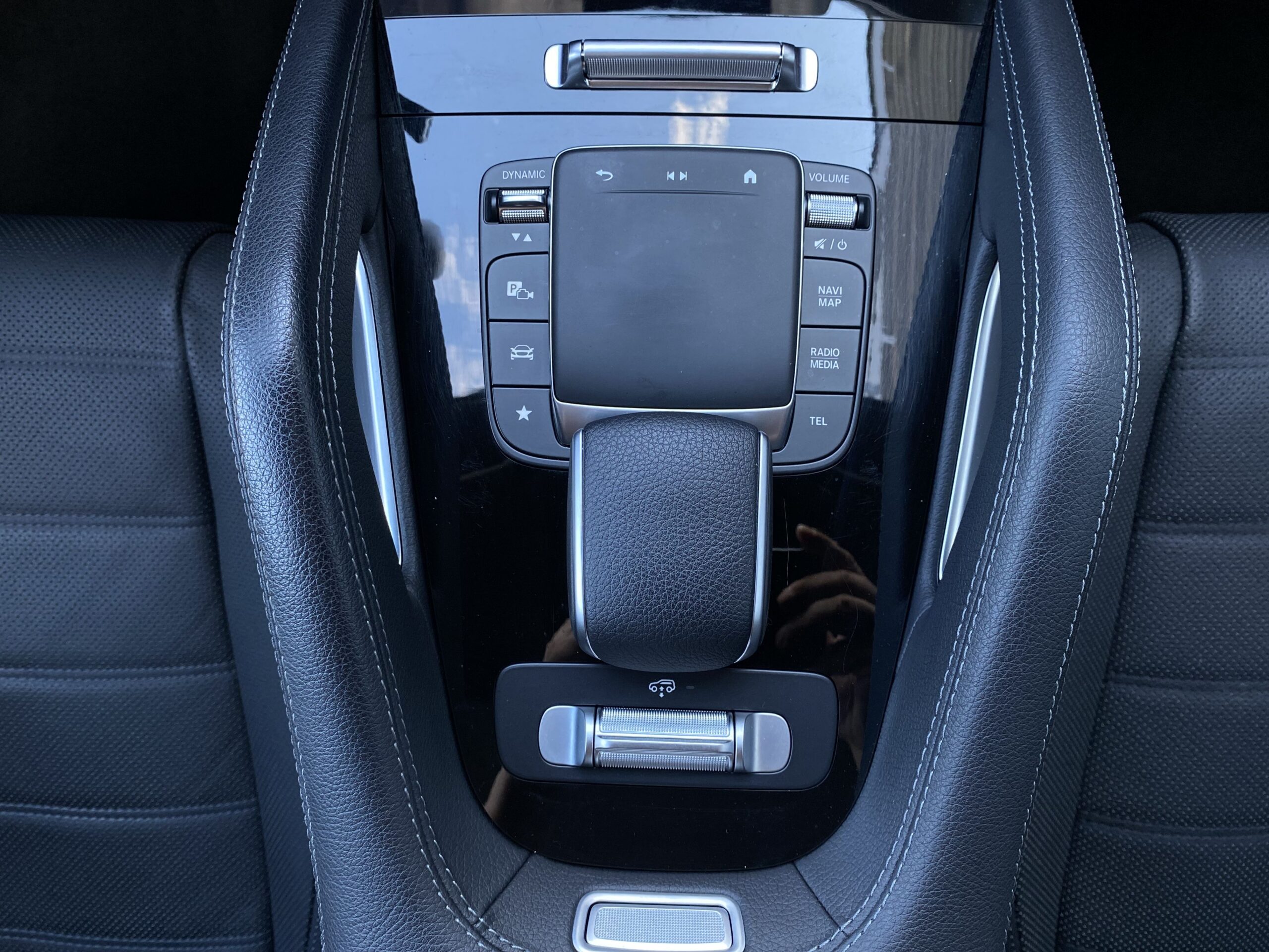 Mercedes-Benz GLE 450 4MATIC - Obrázek 15