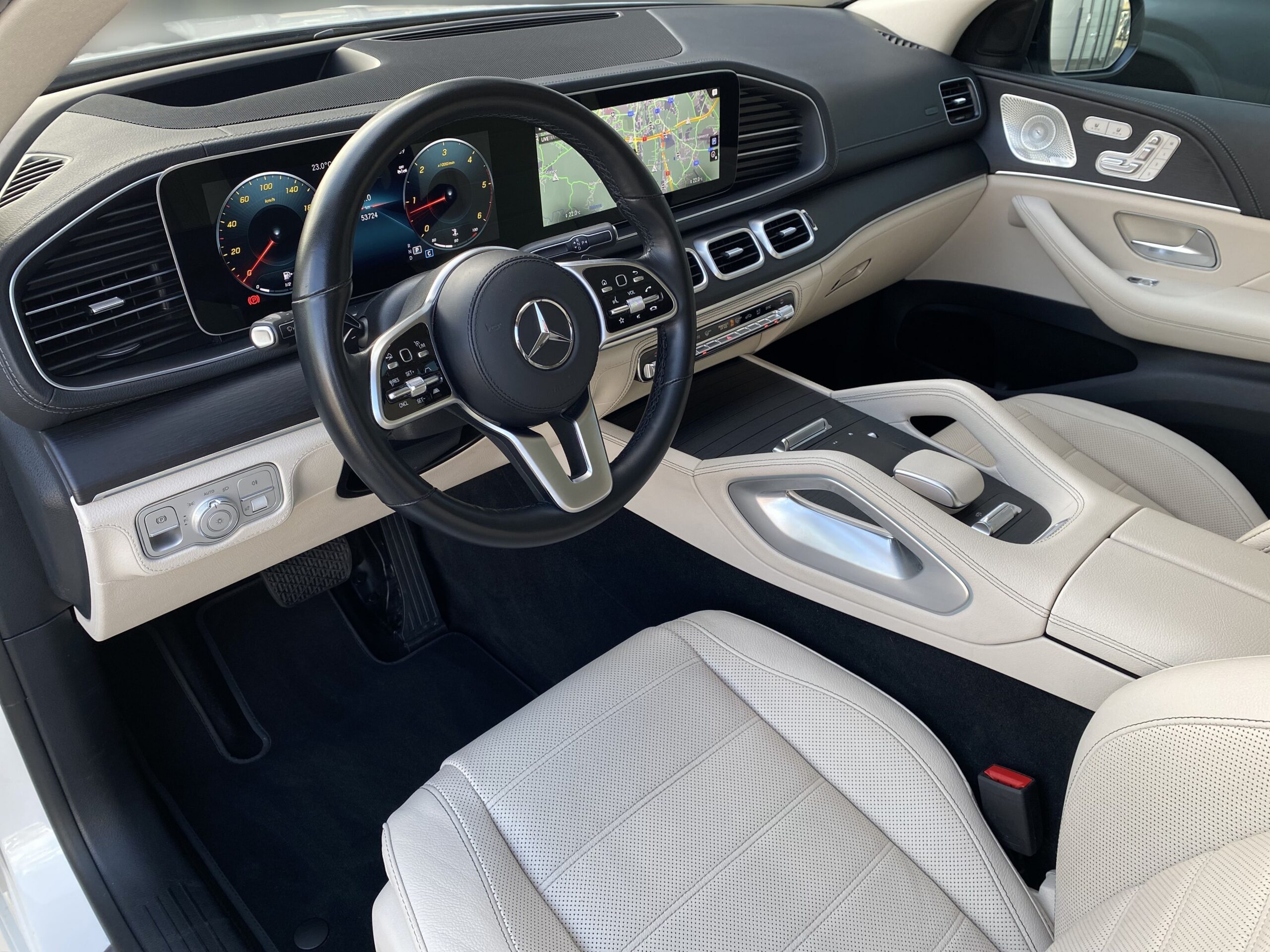 Mercedes-Benz GLE 400 d 4M kupé - Obrázek 9