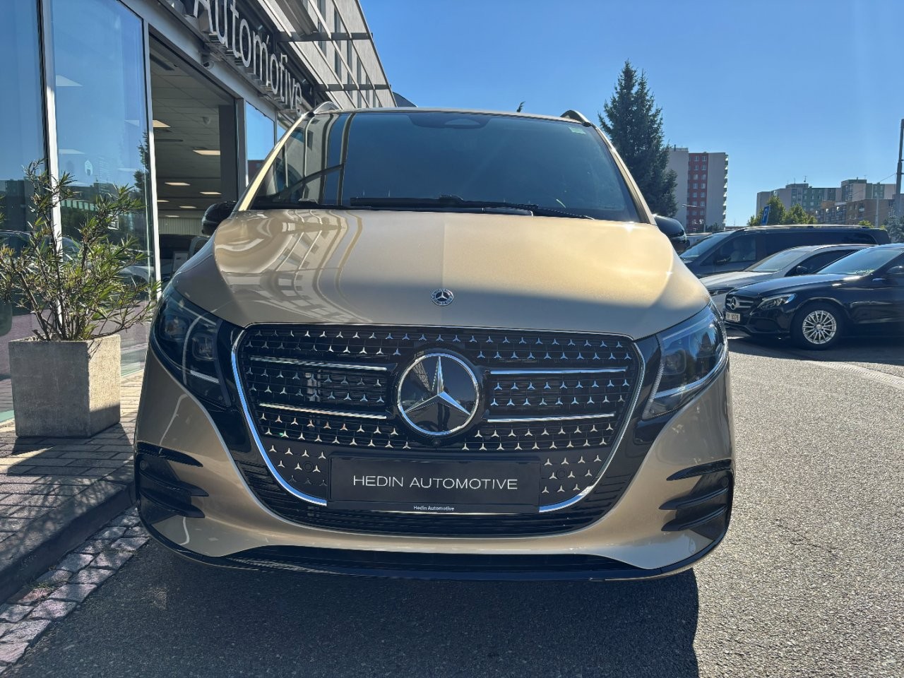 Mercedes-Benz V 300 d / Exclusive / L / 4M - Obrázek 2