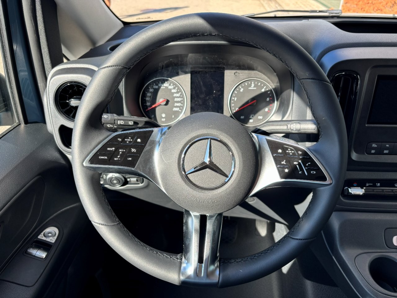 Mercedes-Benz Vito 116 CDI / Tourer Pro / L - Obrázek 15