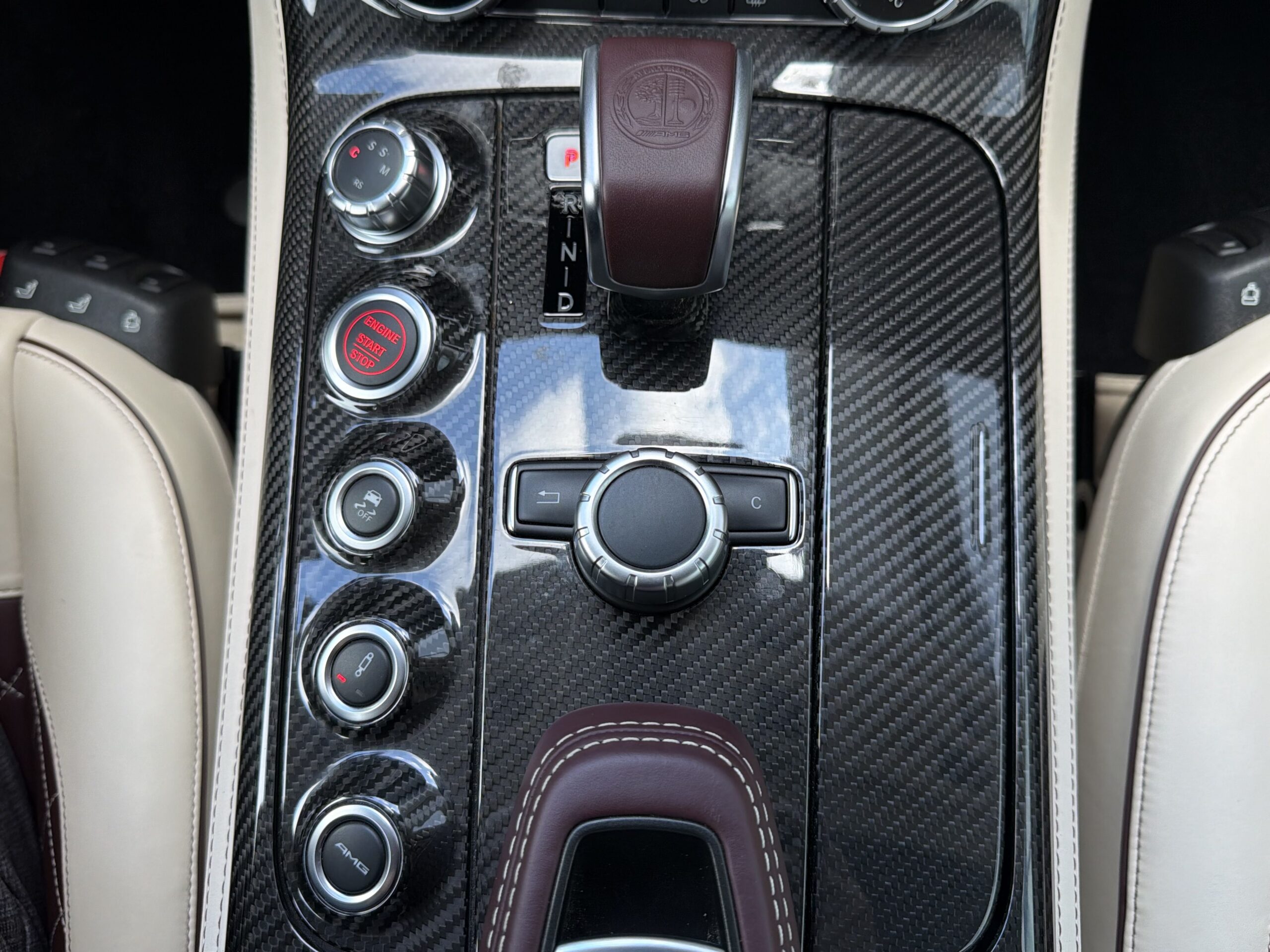 Mercedes-Benz SLS AMG 63 GT Roadster - TOP - Obrázek 16