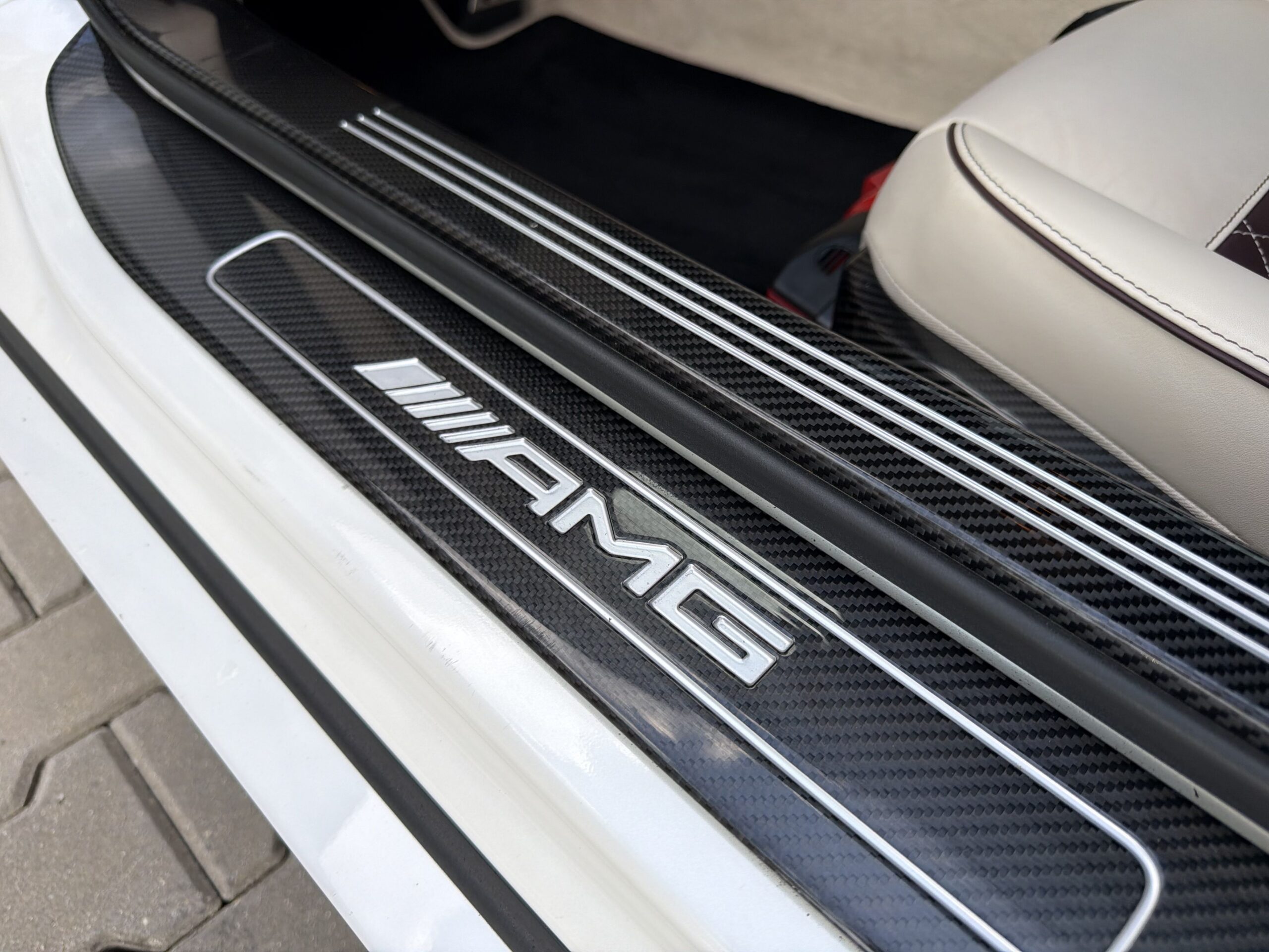 Mercedes-Benz SLS AMG 63 GT Roadster - TOP - Obrázek 23